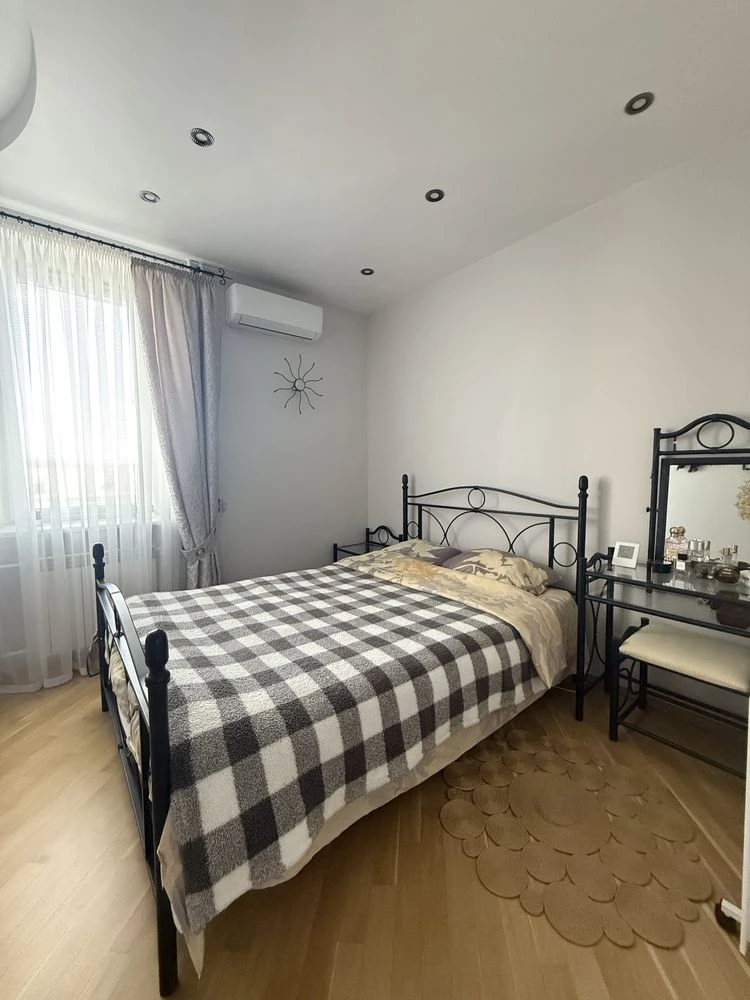 Продаж 2-комнатной квартиры в Голосиеве/Голосиевский парк