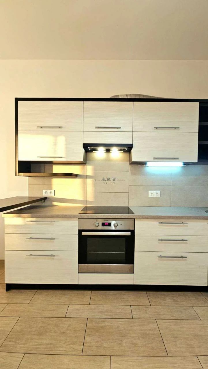 Продам двухкомнатную квартиру (86 м²) в Киеве, Шевченковский