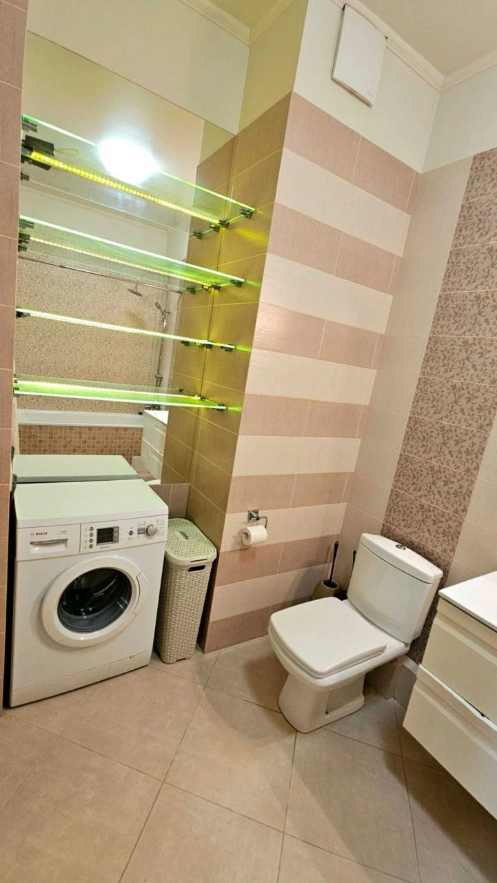 Продам двухкомнатную квартиру (86 м²) в Киеве, Шевченковский