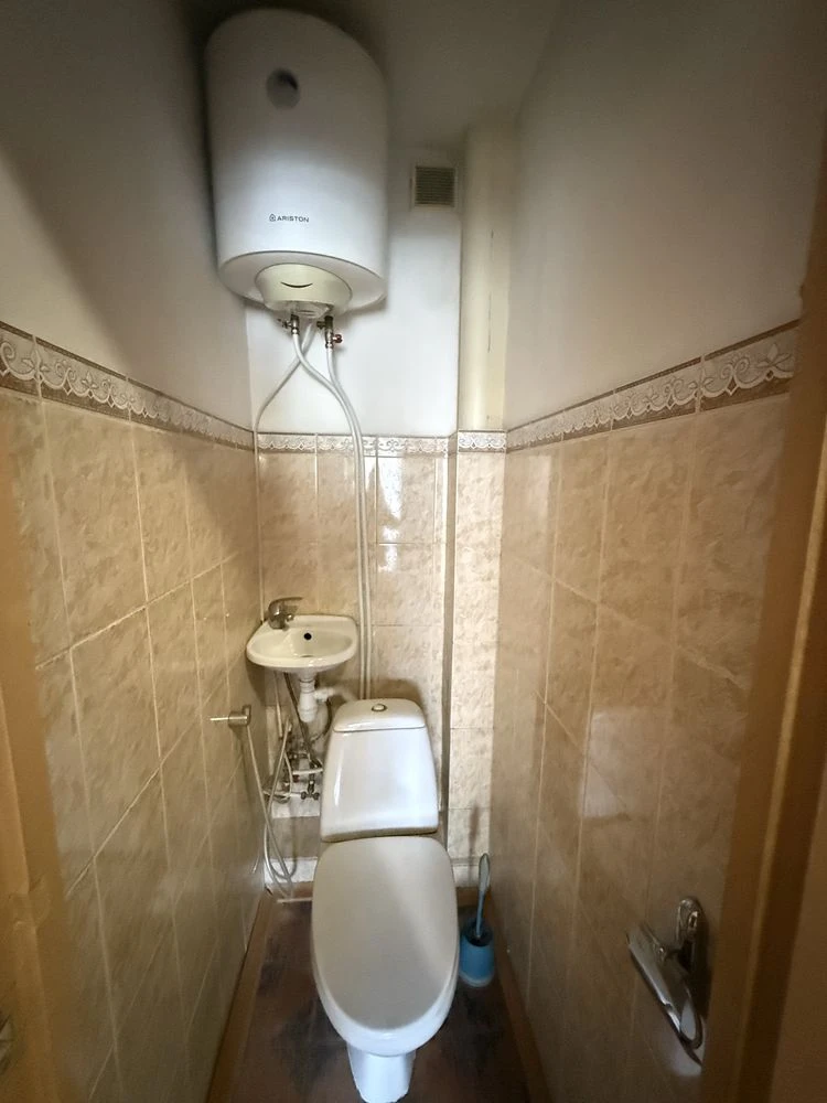 Sale of a 2-room apartment in Antonovych, 102