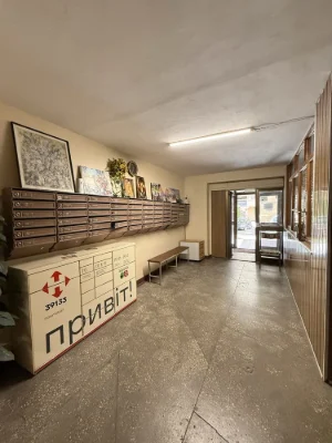 Sale of a 2-room apartment in Antonovych, 102