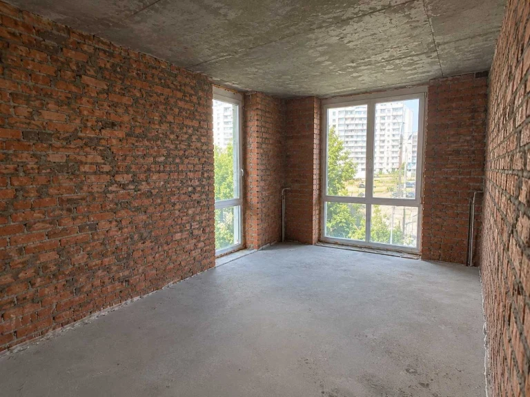 Near TC District. 1 apartment in residential complex Corner. Troeschyna, Posarsogo 16 B