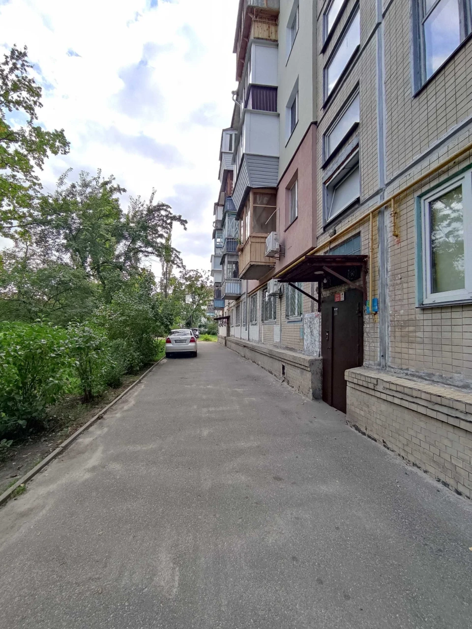 Продається без комісії, бюджетна 2-кімнатна квартира, проспект Міра, Дніпро