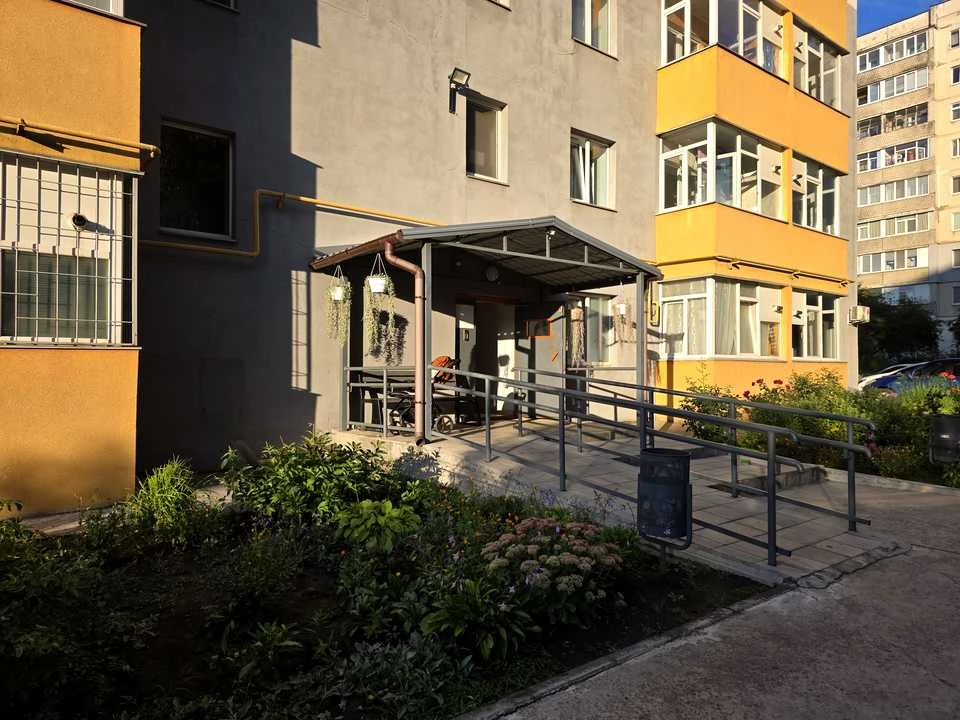 One-room apartment. Nizhnosirovat, Kharkiv Street.