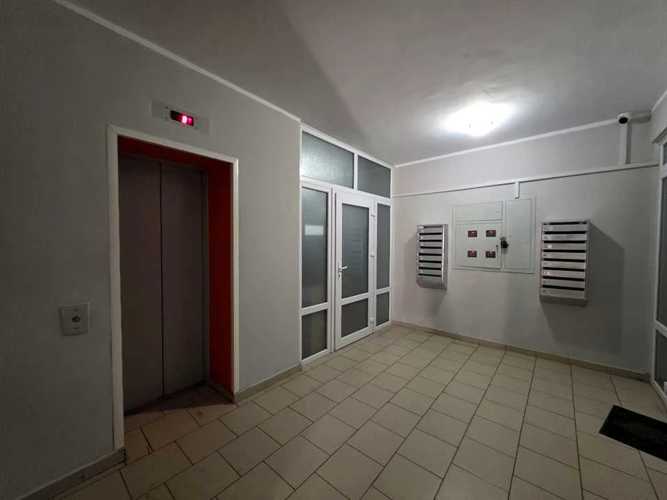One-room apartment. Nizhnosirovat, Kharkiv Street.