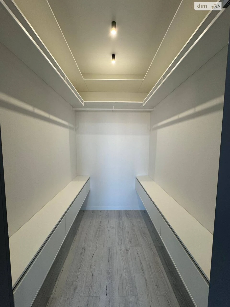 Long-Term Rental Apartment in Zhuliany