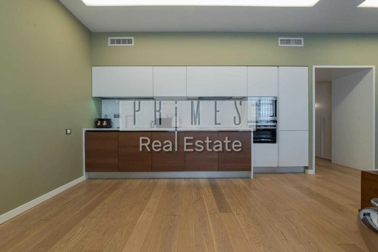 Sale of a 2-room apartment, "Novopechersky Lipky", St. Verkholyada,