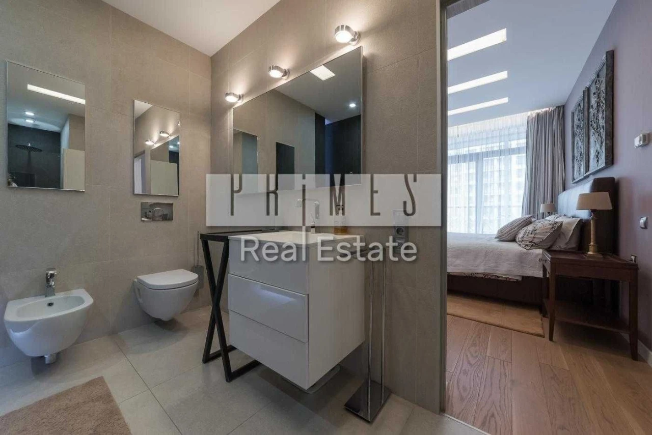 Sale of a 2-room apartment, "Novopechersky Lipky", St. Verkholyada,