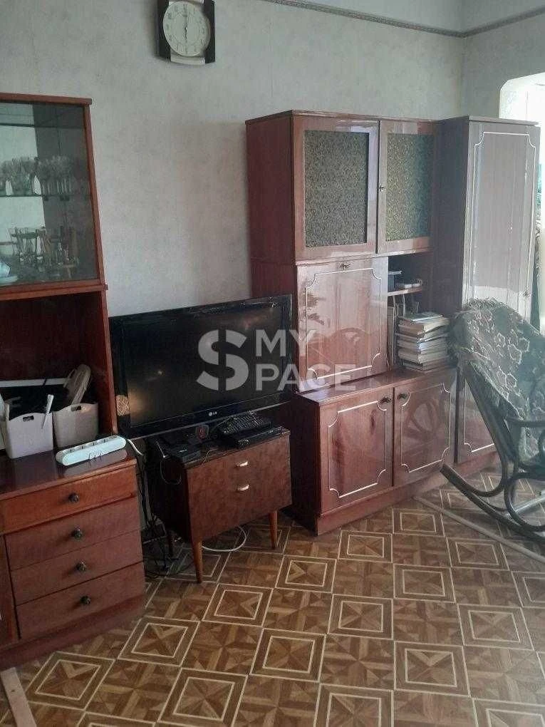 Продаж 2к квартири 47м. кв. Оболонь Левка Лук'яненка 2А метр