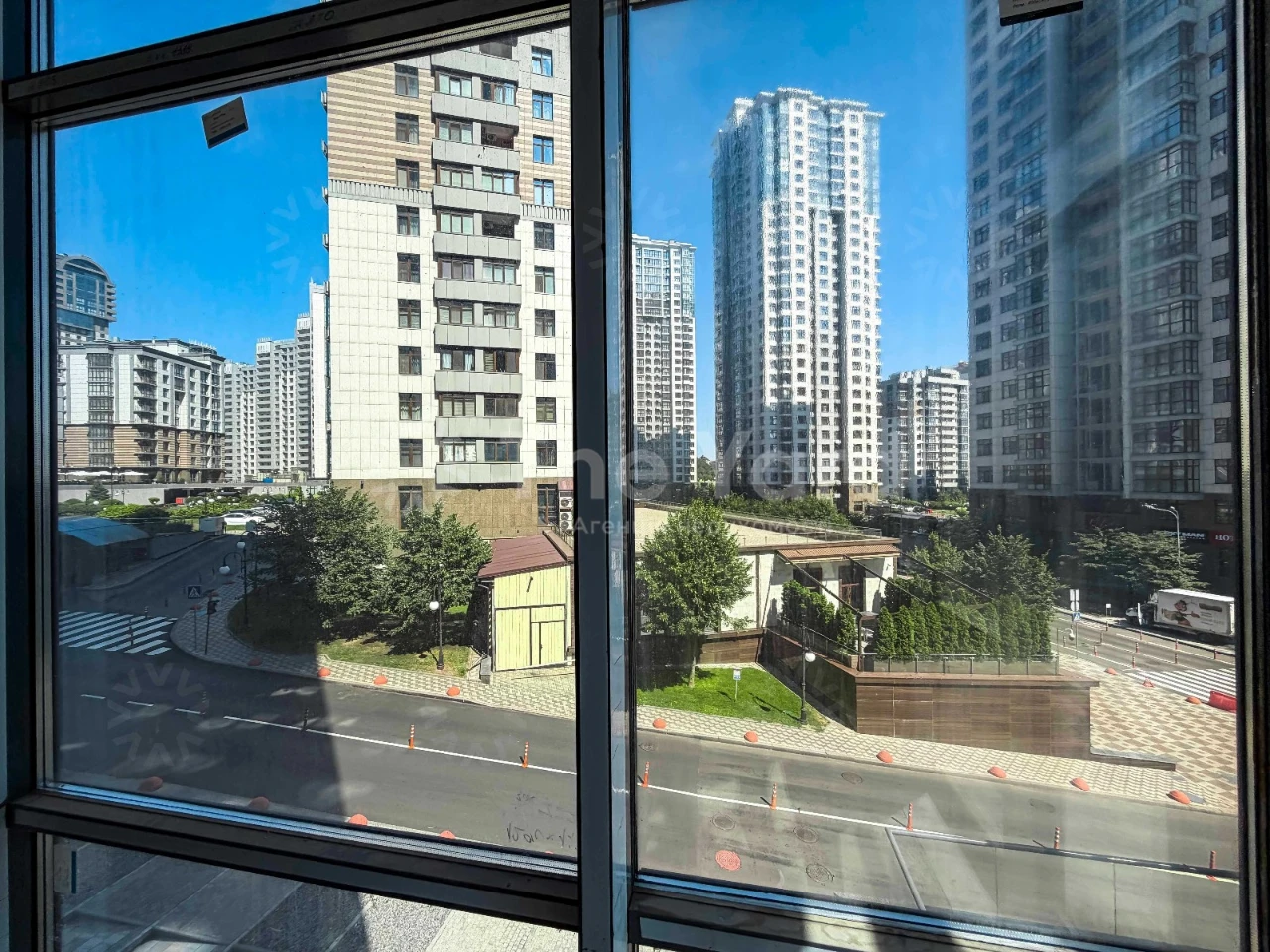 Продажа 119 м², 3 комнаты, Новопечерский Липки, Верхогляда 22
