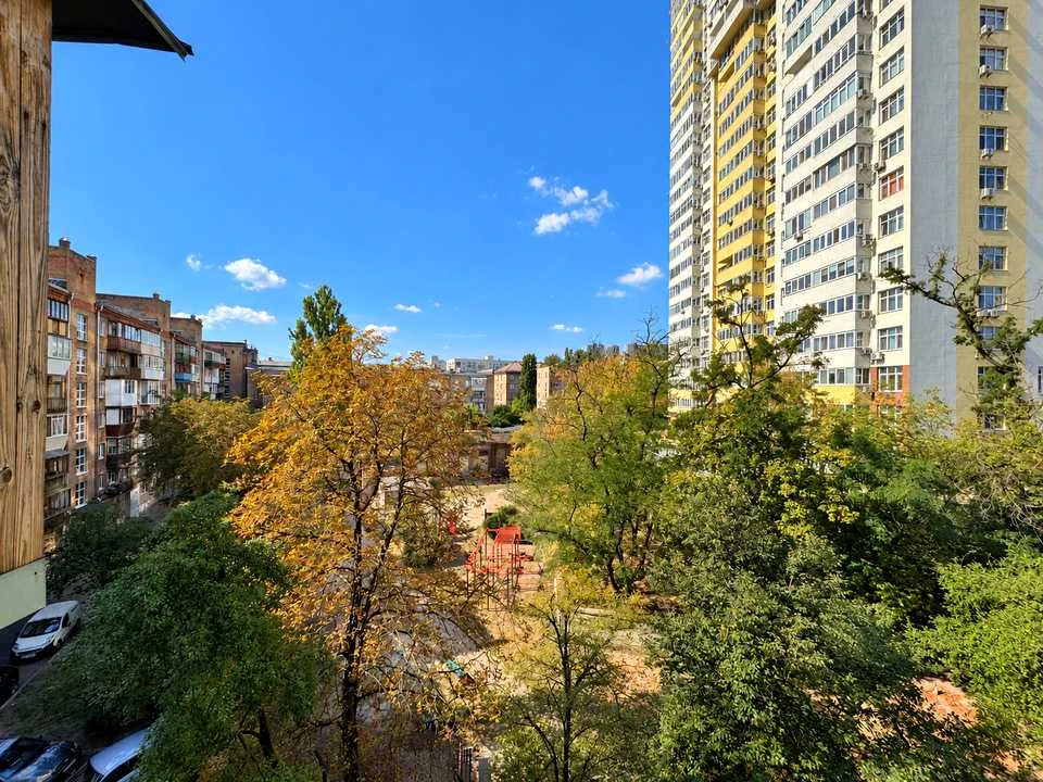 Apartment. Holosiivsky Prospect, Kyiv
