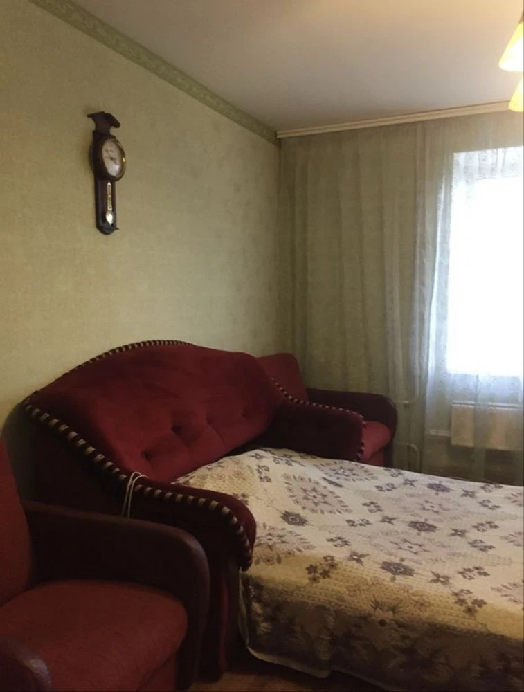 4-кімнатна квартира 80 м², 7/10 цегла, вул. Героїв Десантник