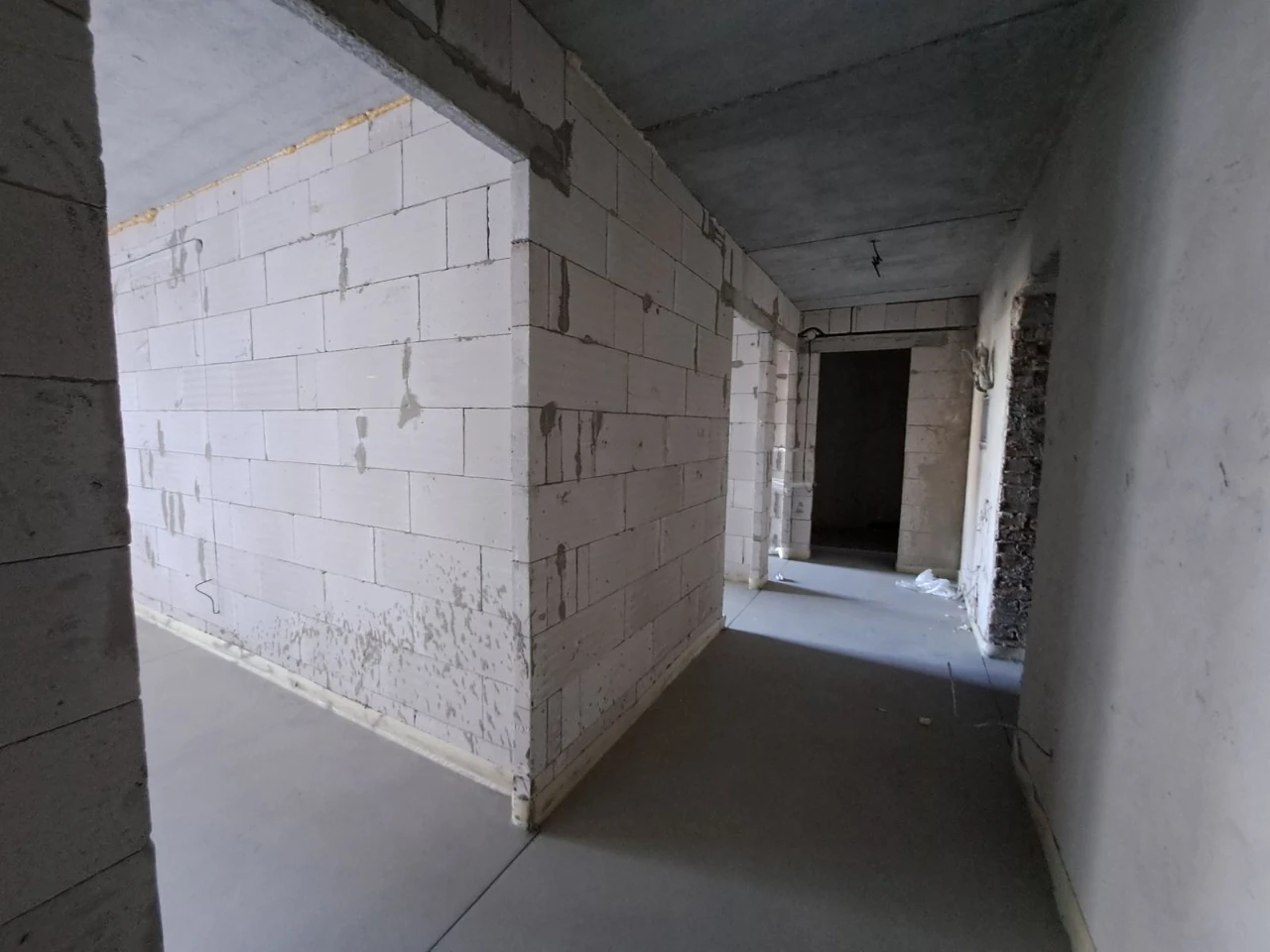 Продаж 2к квартири 61 кв. м на вул. Микулинецька (біля Клено