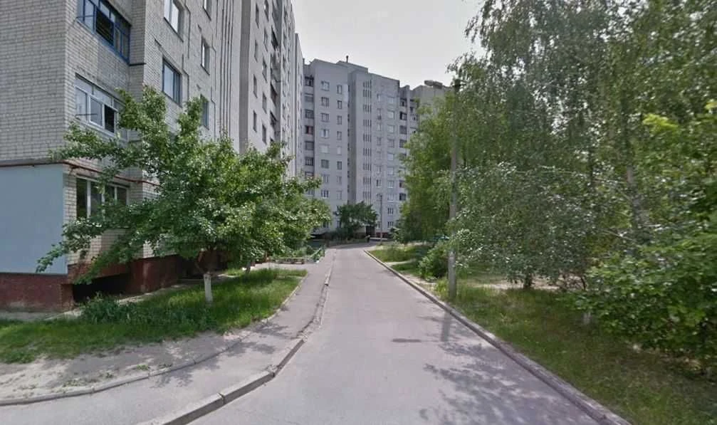 Продам від власника 4-кімн квартиру в Чернігові (91кв. м.)