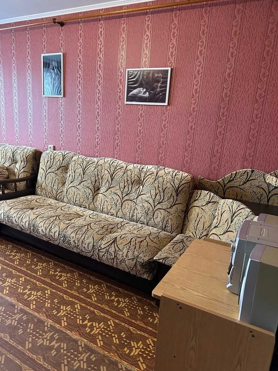 Продам від власника 4-кімн квартиру в Чернігові (91кв. м.)