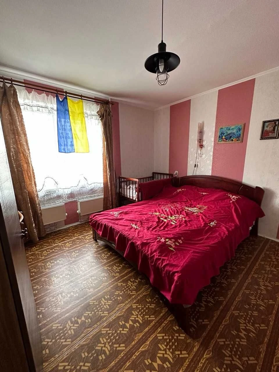 Продам від власника 4-кімн квартиру в Чернігові (91кв. м.)