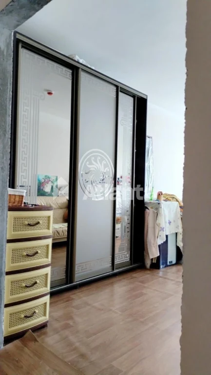 With Ownership Rights in Residential Complex "Evrika" - Registration "Ye-vidnennya" "Ye-oselya" Resolutions