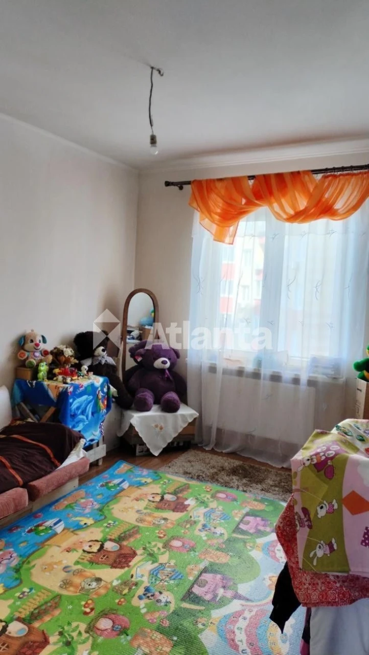 With Ownership Rights in Residential Complex "Evrika" - Registration "Ye-vidnennya" "Ye-oselya" Resolutions
