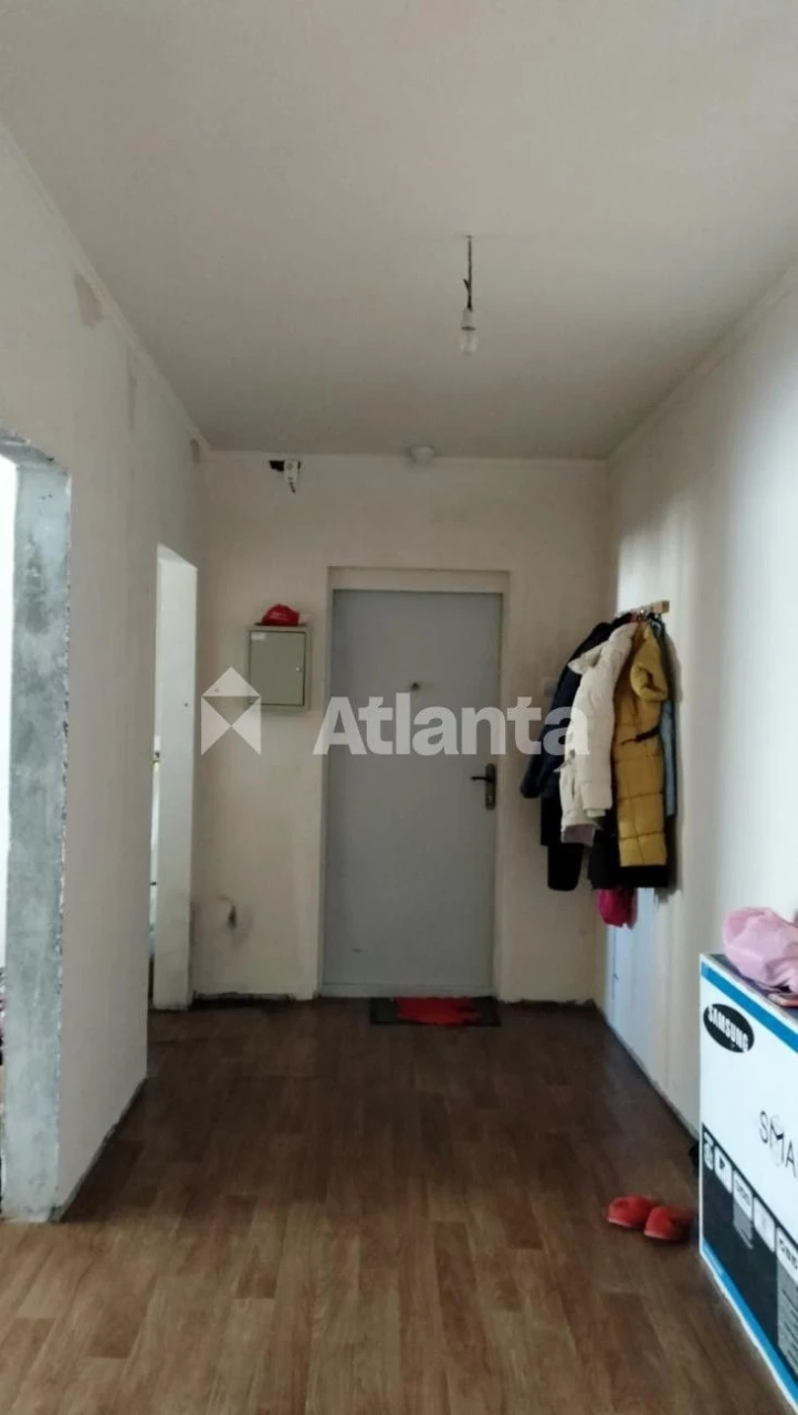 With Ownership Rights in Residential Complex "Evrika" - Registration "Ye-vidnennya" "Ye-oselya" Resolutions