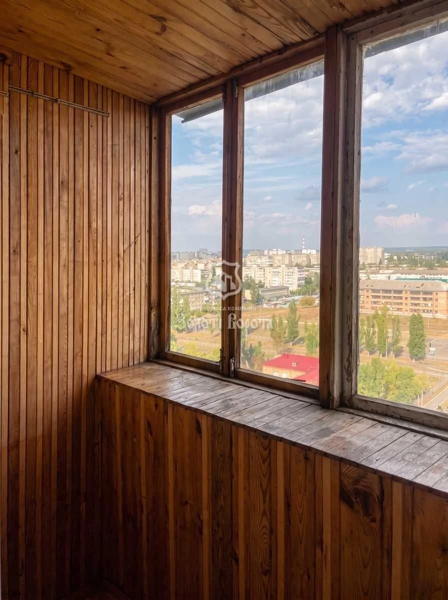Квартира, 1к. Под ремонт. Райдужна, 17а, Райдужний, Днепровск
