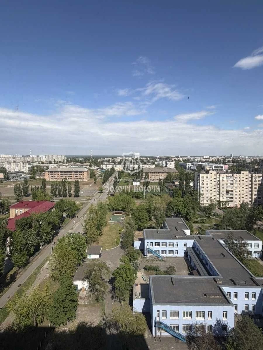 Квартира, 1к. Под ремонт. Райдужна, 17а, Райдужний, Днепровск