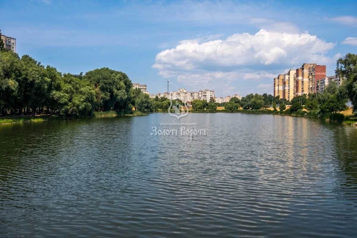 Квартира, 1к. Под ремонт. Райдужна, 17а, Райдужний, Днепровск