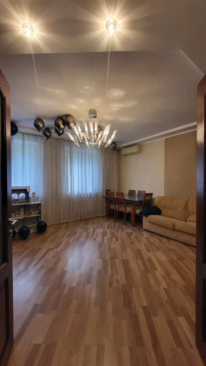 Individual heating!! ЖК Лебединська, metro Sportyvna
Sale
