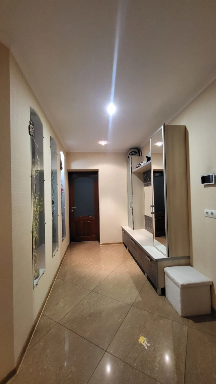 Individual heating!! ЖК Лебединська, metro Sportyvna
Sale