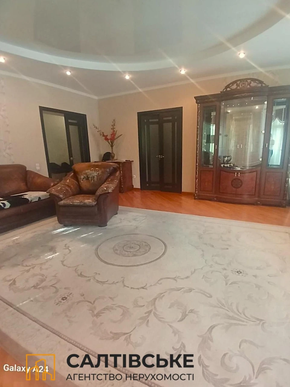 194-OM For Sale: 2-Bedroom Apartment in the Center of Gosprom, Scientific