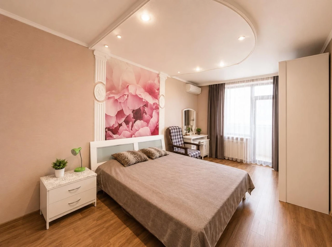 For sale: 2-room apartment, Klochkovskaya St., 191A, Pavlovka