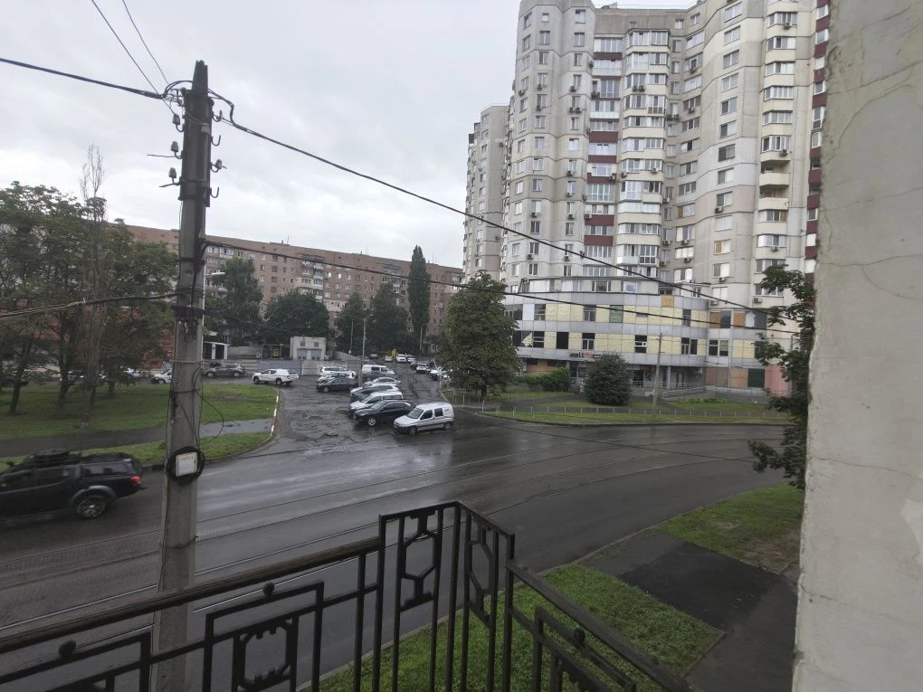 Продам самую дешевую однокомнатную  квартиру 46.3 м2 возле К