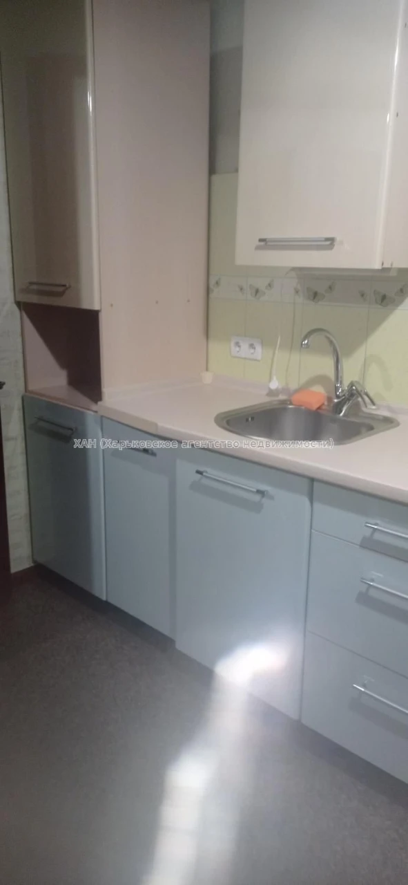 New building, 1 room, 36 sq. m., Saltovskaya metro station, 15 min walk. Brick house.