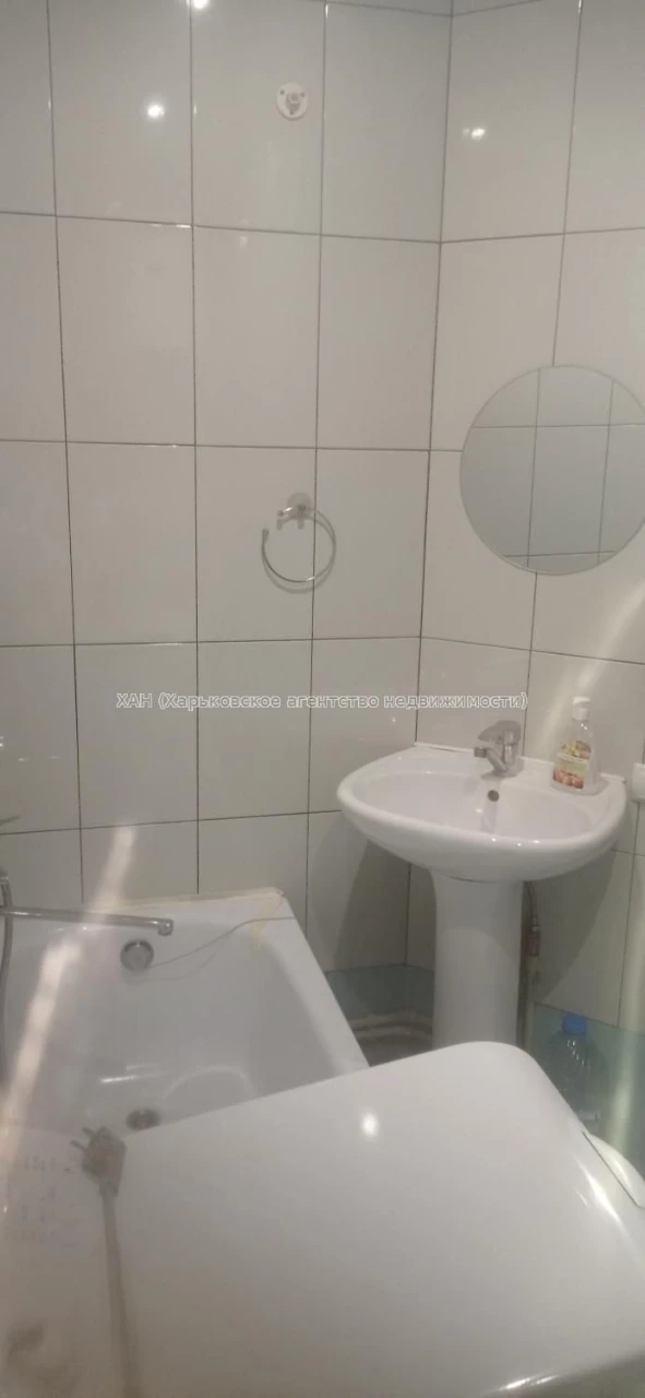New building, 1 room, 36 sq. m., Saltovskaya metro station, 15 min walk. Brick house.