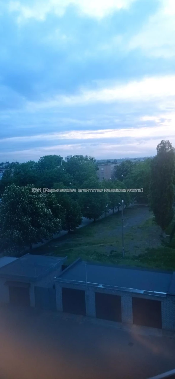 New building, 1 room, 36 sq. m., Saltovskaya metro station, 15 min walk. Brick house.