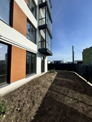 Продаж! Двохкімнатна квартира з ділянкою 2 сот.