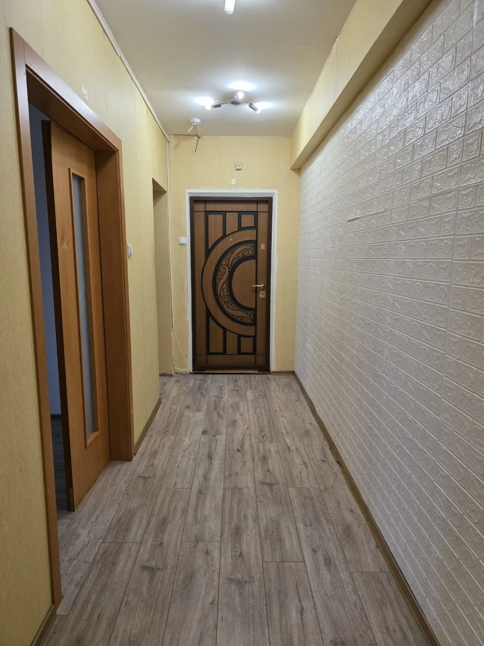 Rent 3-room apartment. Urlivska 20, Pozniaky.
