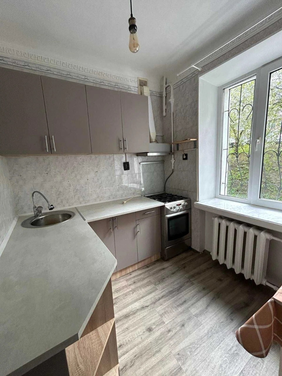 Rent 2-room apartment on Yerevan Street