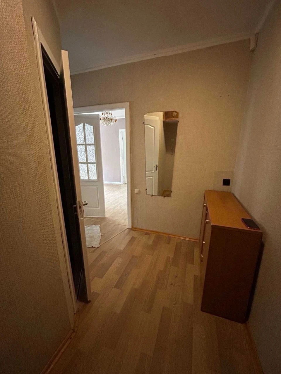 Rent 2-room apartment on Yerevan Street
