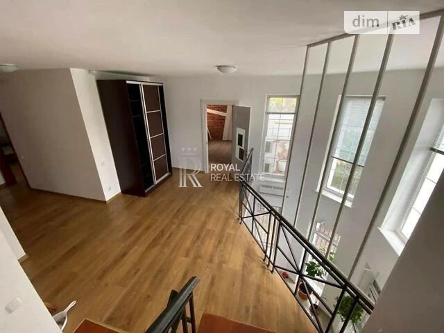 Long-term rental of a house from an agent on Strateg Road