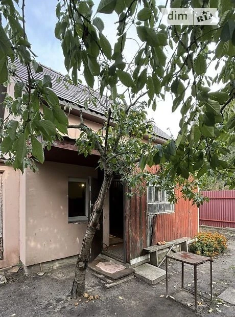 Long-term rental of a house from the owner with a veranda on St.