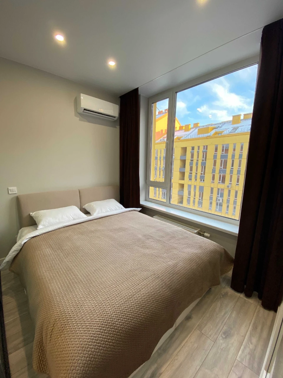 Rent of a 1-room apartment in the ЖК Комфорт Таун, St. Yuri Lyp 6