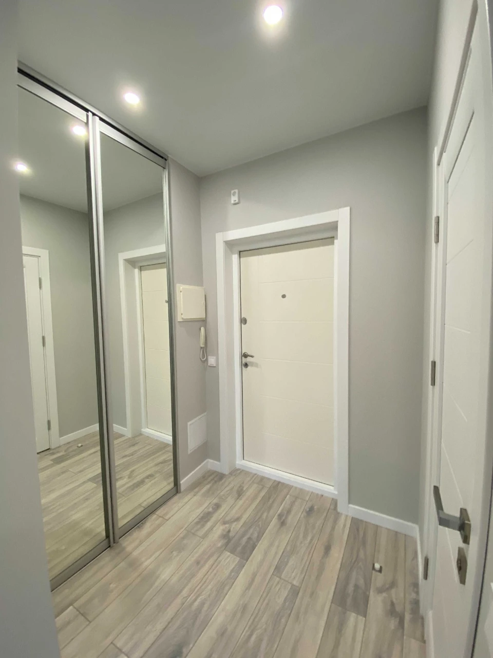 Rent of a 1-room apartment in the ЖК Комфорт Таун, St. Yuri Lyp 6