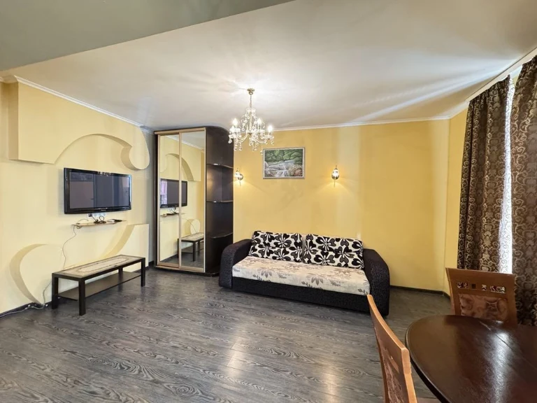 1 room apartment in a club house. Lobanovsky street. From owner