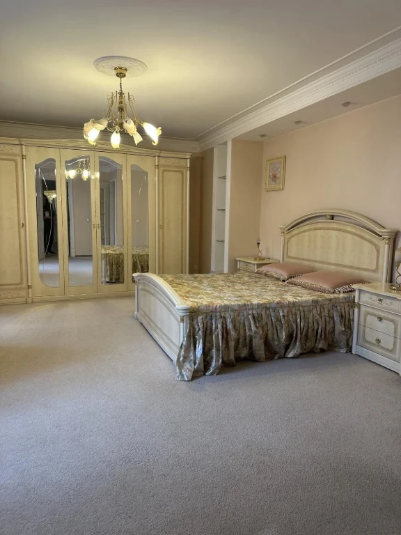 Rent 3 room apartment St. Topoleva, 4 130m renovated