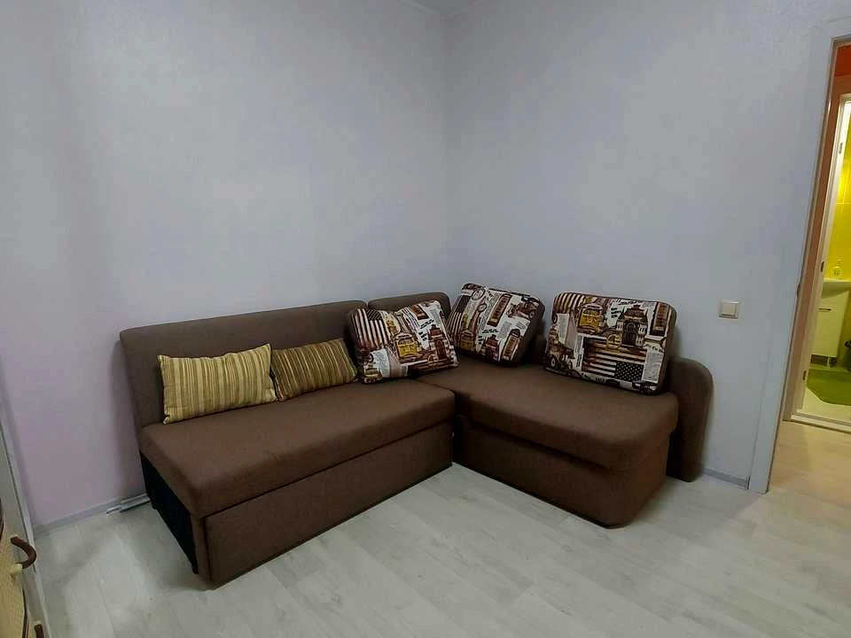 Apartment. Nikolaev, Lazurna St.