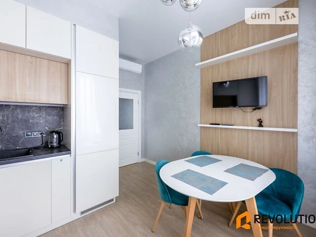 Long-term rental of a 2-room apartment on St. Mikols'ko-Slobids'ka