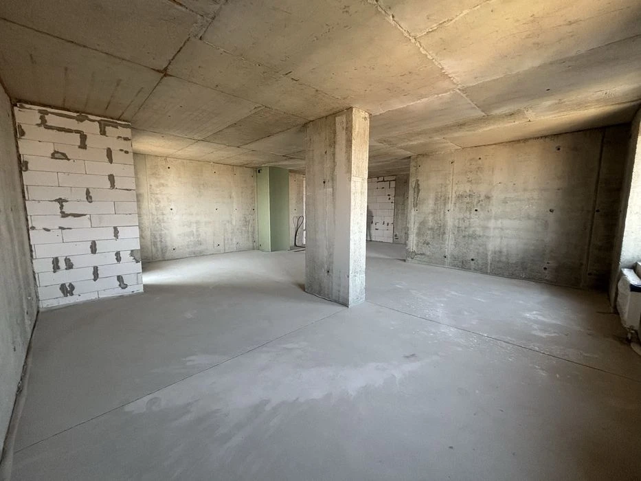 3-room. 16 fountains. Golden beach. Direct sea view.