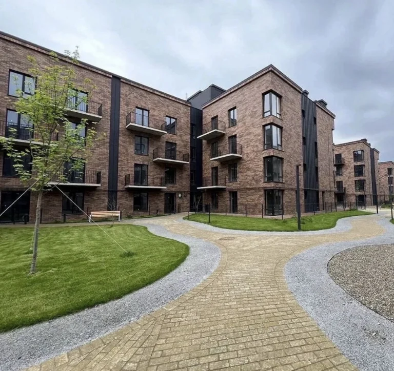 Urgent Sale! 2-room apartment with private patio in residential complex