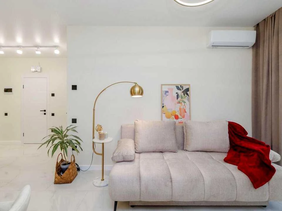2-room apartment. Kyiv, Mykhaila Maksimovych St.