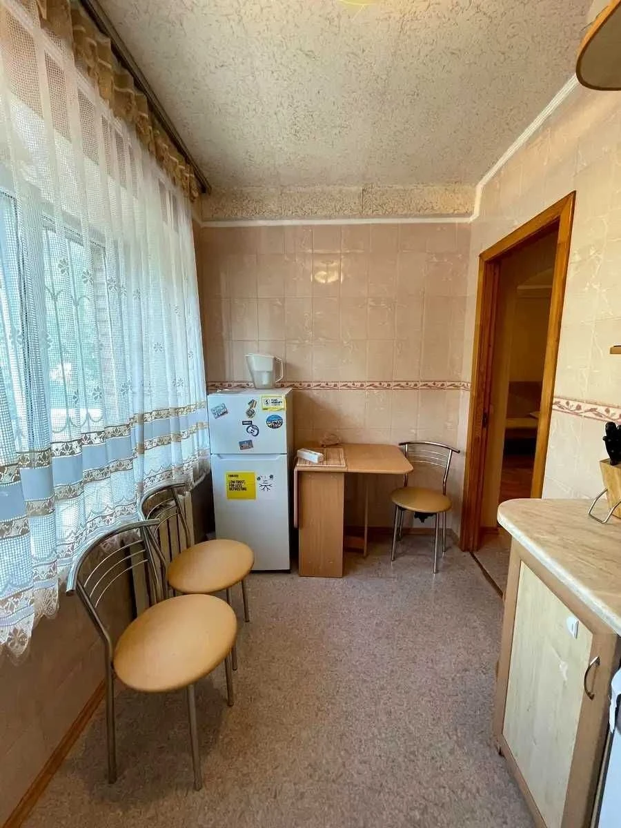 Rent 2 rooms near the Circus on Gogol Street 29
